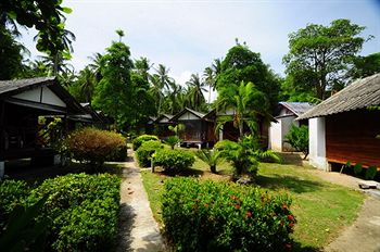 Imagen de los exteriores del Hotel Royal Orchid Resort. Foto 7