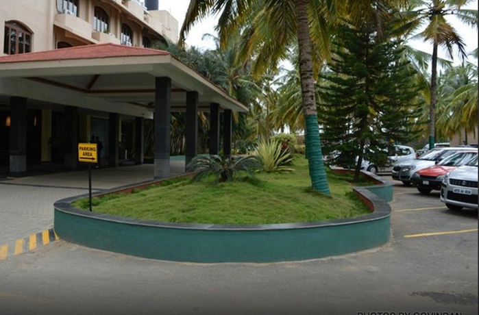 Imagen general del Hotel Royal Orchid Resort and Convention Centre. Foto 4