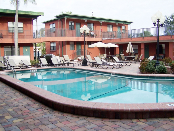 Imagen de la piscina del Hotel Royal Orleans. Foto 12