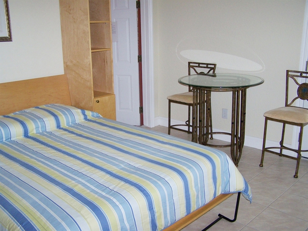 Imagen de la habitación del Hotel Royal Orleans. Foto 8