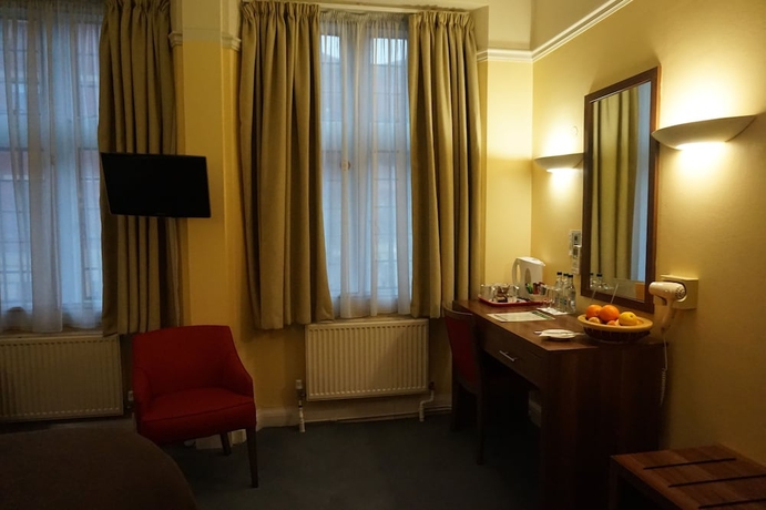 Imagen de la habitación del Hotel Royal Oxford. Foto 5