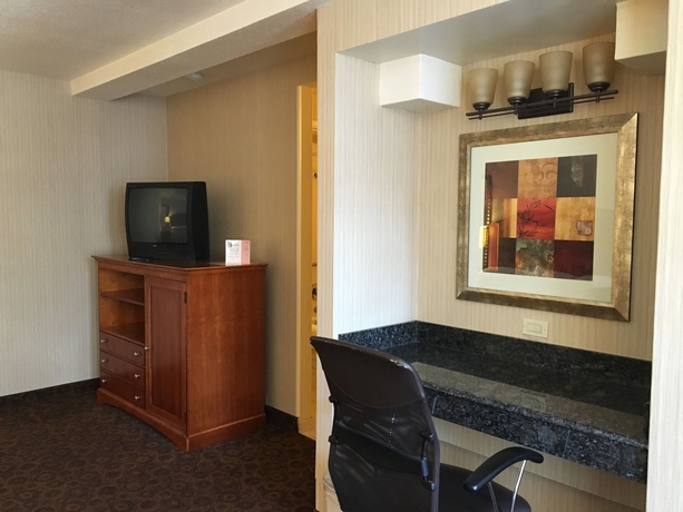 Imagen de la habitación del Hotel Royal Pacific Motor Inn. Foto 11