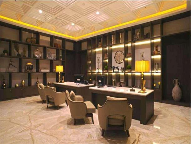 Imagen de los interiores del Hotel Royal Padjajaran Bogor. Foto 6