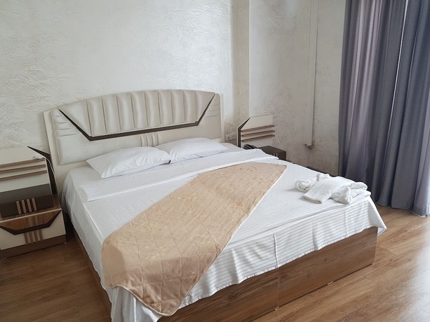 Imagen de la habitación del Hotel Royal Palace, Batumi. Foto 12