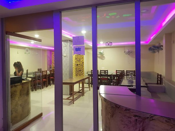 Imagen del bar/restaurante del Hotel Royal Palace, Govind Nagar. Foto 4