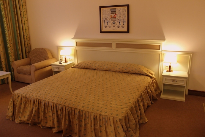 Imagen de la habitación del Hotel Royal Palace Helena Sands. Foto 13