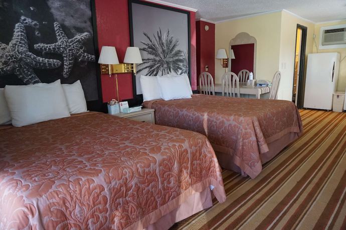Imagen de la habitación del Hotel Royal Palace Inn and Suites. Foto 6