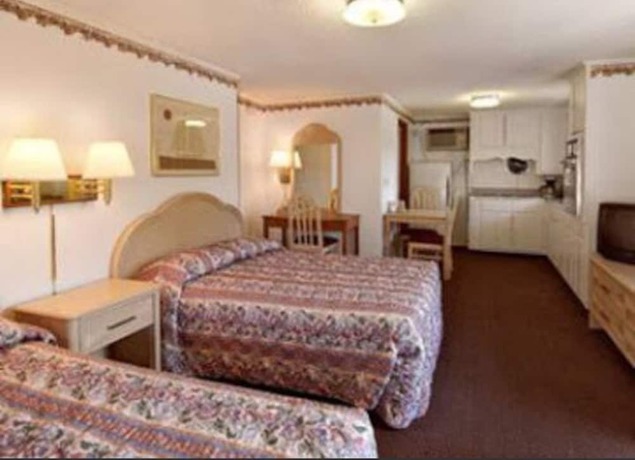 Imagen de la habitación del Hotel Royal Palace Inn and Suites. Foto 12