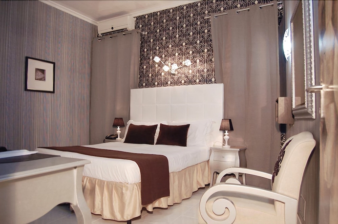 Imagen de la habitación del Hotel Royal Palace Luxury. Foto 9