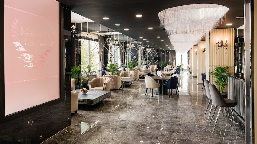 Imagen del bar/restaurante del Hotel Royal Palace, NICOSIA. Foto 15