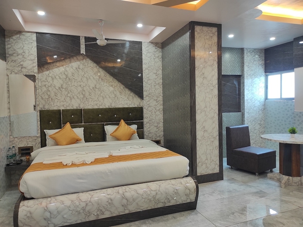 Imagen de la habitación del Hotel Royal Palace, Nagaon. Foto 9