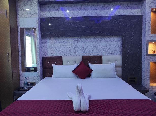 Imagen de la habitación del Hotel Royal Palace, Nagaon. Foto 13