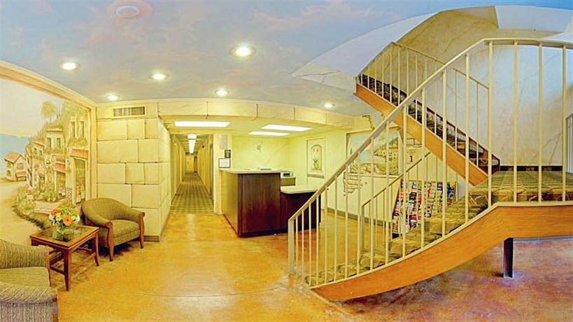 Imagen de los interiores del Hotel Royal Palace Westwood. Foto 5