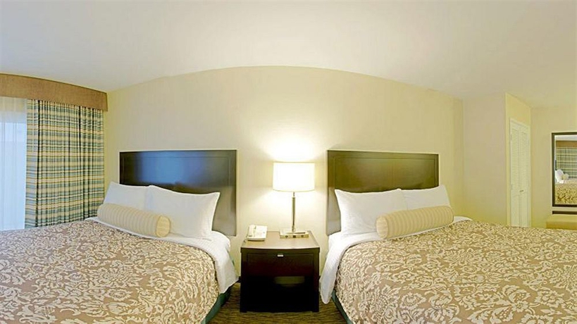 Imagen de la habitación del Hotel Royal Palace Westwood. Foto 4