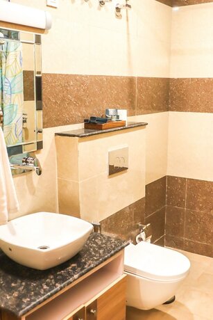 Imagen general del Hotel Royal Palm, Dehradun. Foto 2