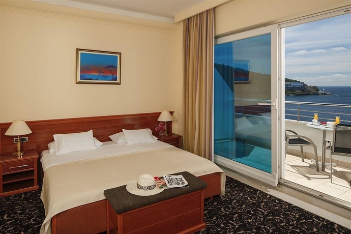 Imagen de los exteriores del Hotel Royal Palm, Dubrovnik. Foto 7