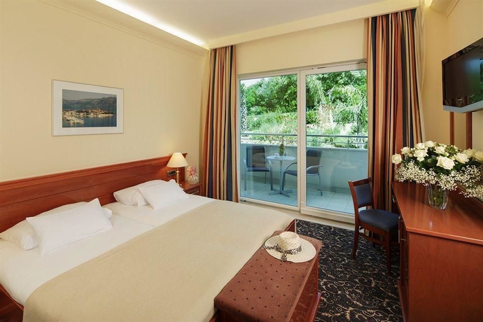 Imagen de los exteriores del Hotel Royal Palm, Dubrovnik. Foto 8