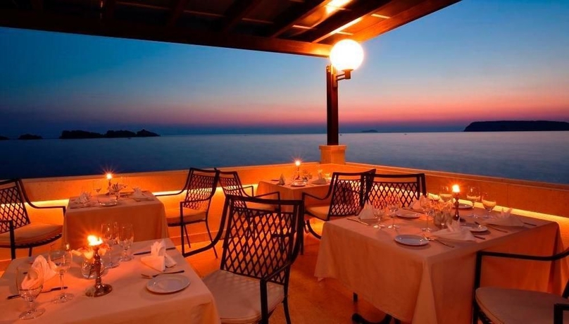 Imagen del bar/restaurante del Hotel Royal Palm, Dubrovnik. Foto 1