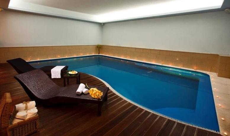 Imagen de la piscina del Hotel Royal Palm, Dubrovnik. Foto 12