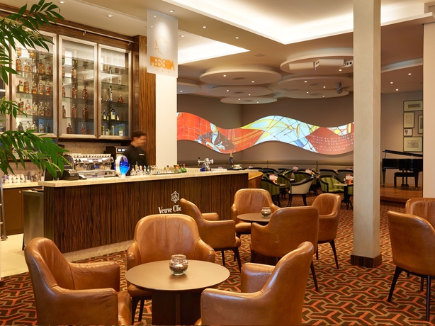 Imagen del bar/restaurante del Hotel Royal Palm Plaza Resort Campinas. Foto 3