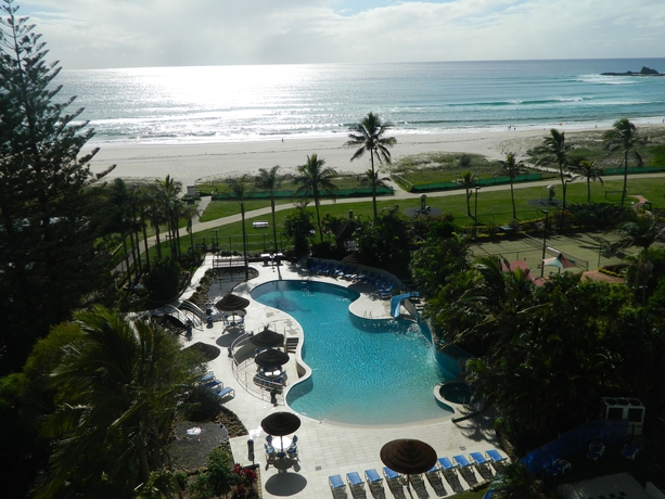Imagen de la piscina del Hotel Royal Palm Resort, Palm Beach. Foto 13