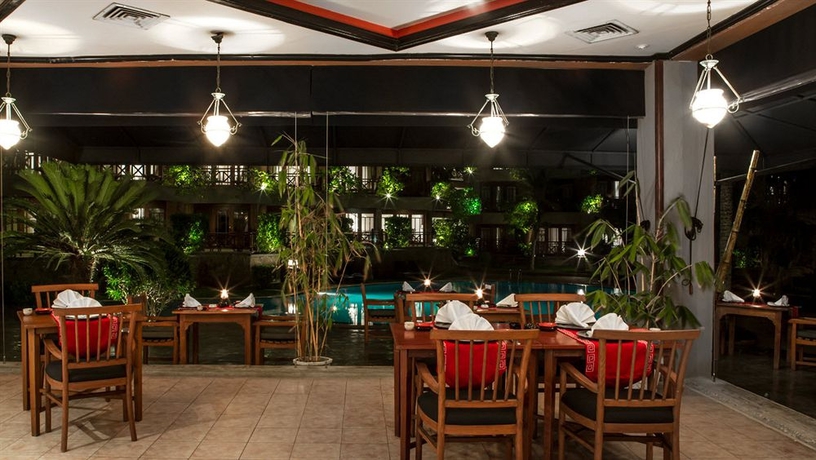 Imagen del bar/restaurante del Hotel Royal Palms Beach. Foto 5