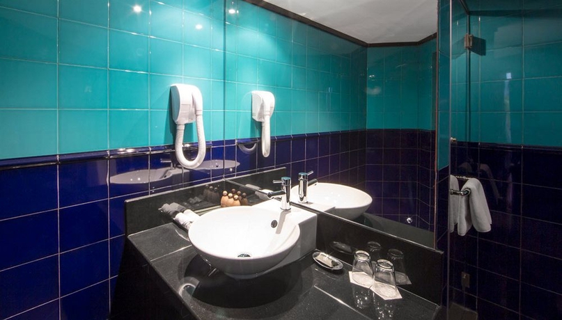 Imagen de la habitación del Hotel Royal Palms Beach. Foto 10