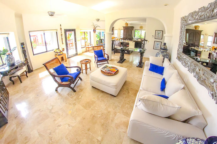 Imagen de los exteriores del Hotel Royal Palms By Bric. Foto 5
