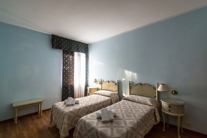 Imagen de la habitación del Hotel Royal Paolino. Foto 4