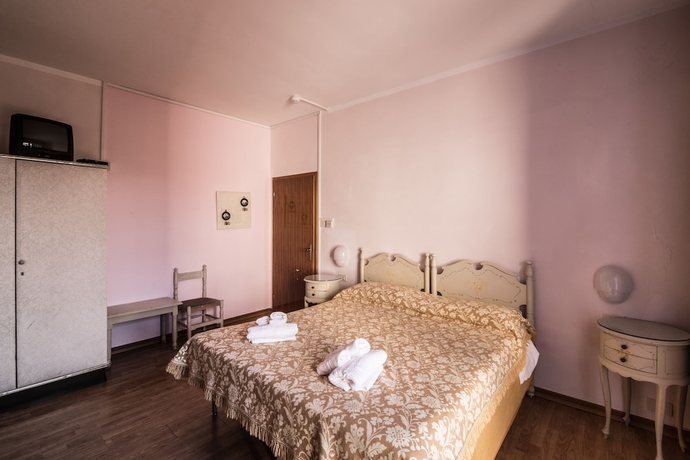 Imagen de la habitación del Hotel Royal Paolino. Foto 7