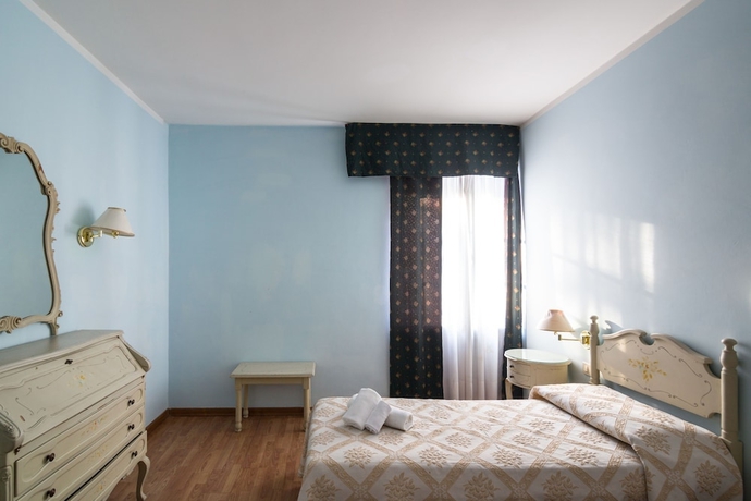 Imagen de la habitación del Hotel Royal Paolino. Foto 8
