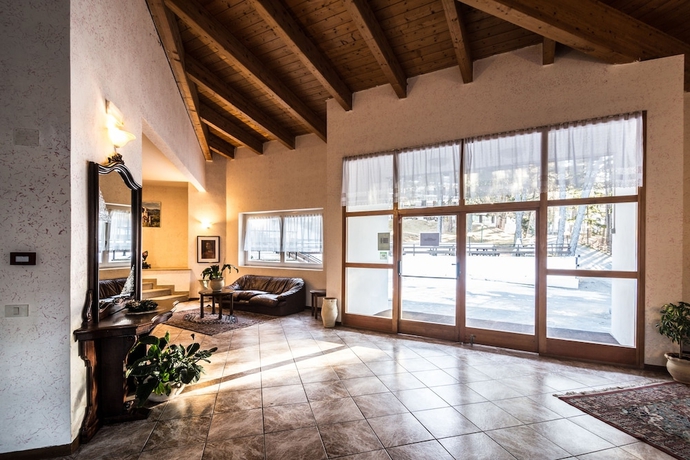 Imagen de los interiores del Hotel Royal Paolino. Foto 14