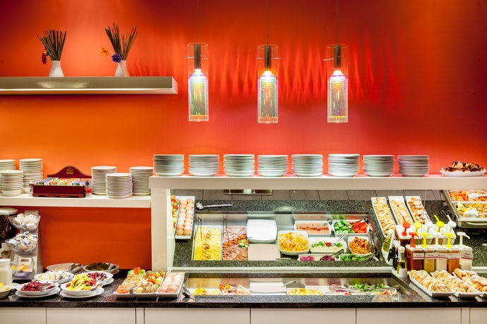 Imagen del bar/restaurante del Hotel Royal Park Boutique. Foto 3