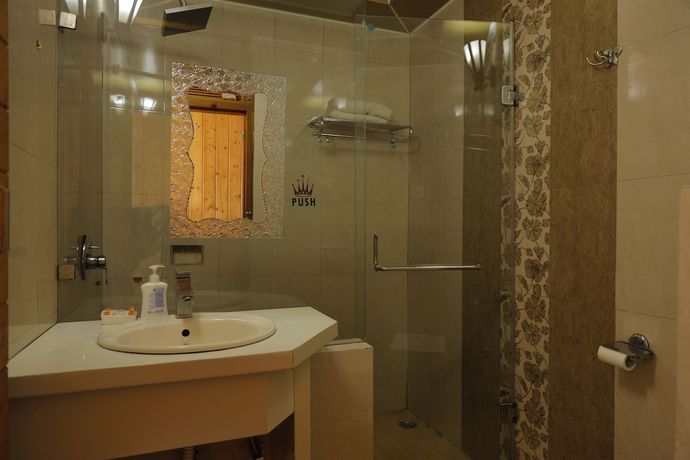 Imagen de la habitación del Hotel Royal Park, Gulmarg. Foto 8