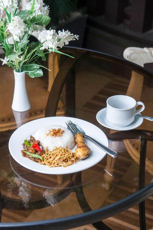 Imagen del bar/restaurante del Hotel Royal Park Hotel Samarinda. Foto 4