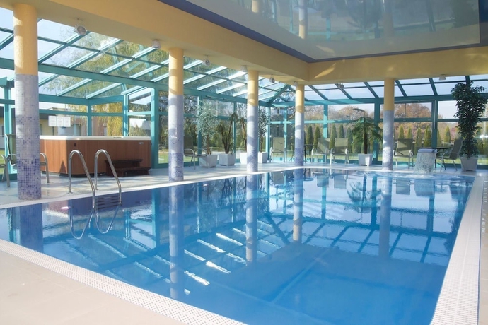 Imagen de la piscina del Hotel Royal Park Hotel & Spa. Foto 18