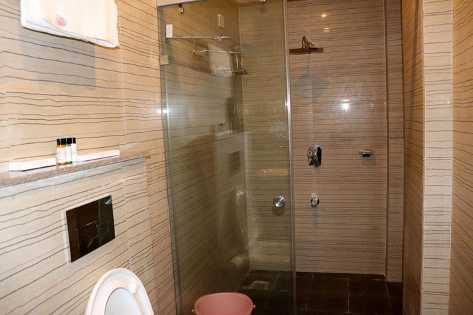 Imagen de la habitación del Hotel Royal Park, Kotah. Foto 17