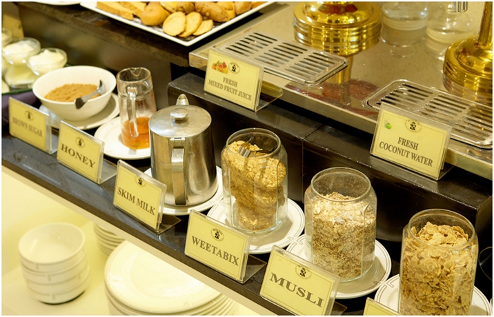 Imagen del bar/restaurante del Hotel Royal Park Residence. Foto 6