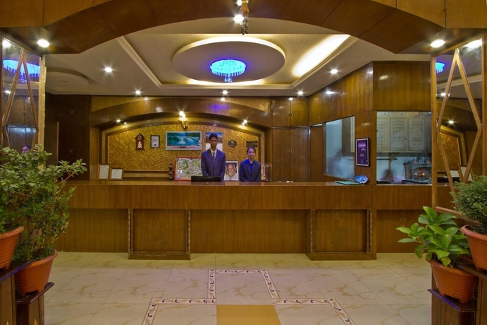 Imagen de los interiores del Hotel Royal Park Resort, Aleo. Foto 18
