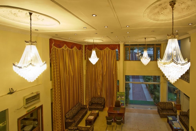 Imagen de los interiores del Hotel Royal Park Resort, Aleo. Foto 19