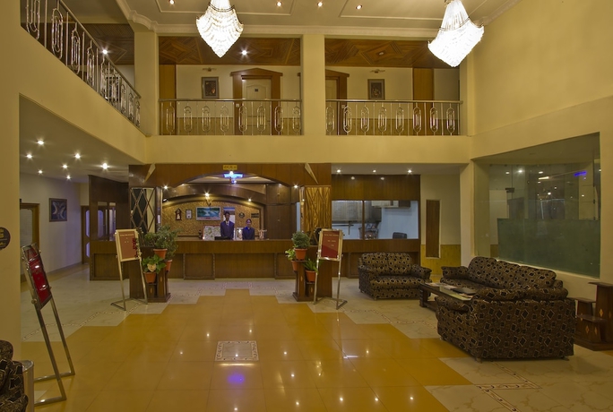 Imagen de los interiores del Hotel Royal Park Resort. Foto 17