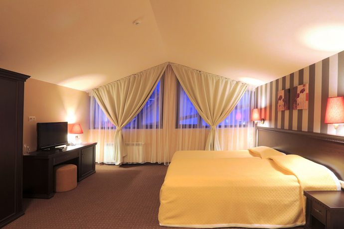 Imagen de la habitación del Hotel Royal Park and Apartments. Foto 6