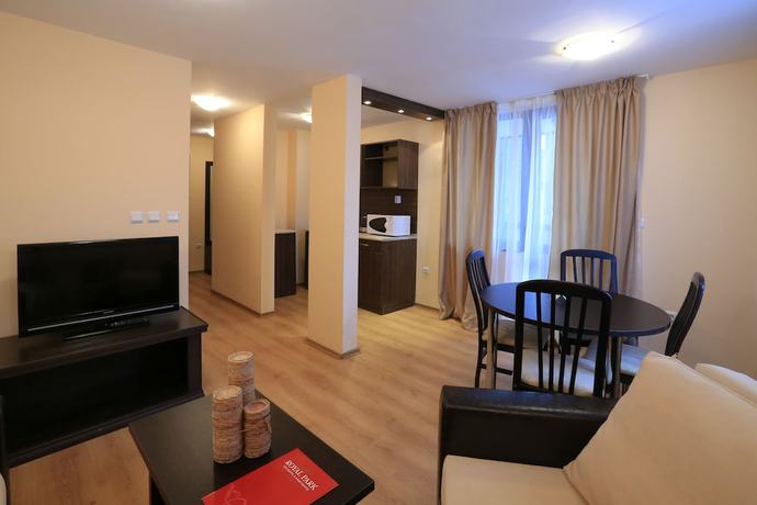 Imagen de la habitación del Hotel Royal Park and Apartments. Foto 14