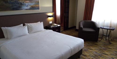 Imagen de la habitación del Hotel Royal Penang. Foto 5