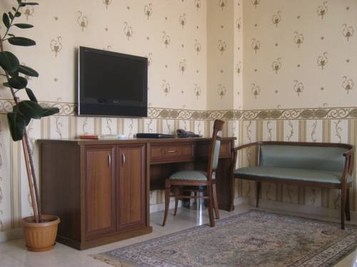 Imagen general del Hotel Royal Petrol. Foto 12