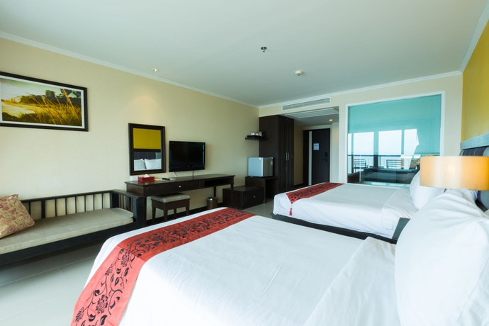 Imagen de la habitación del Hotel Royal Phala Cliff Beach Resort and Spa. Foto 9