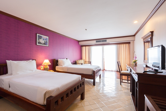 Imagen de la habitación del Hotel Royal Phala Cliff Beach Resort and Spa. Foto 13