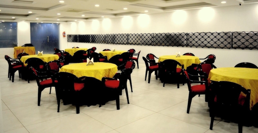 Imagen del bar/restaurante del Hotel Royal Pixel. Foto 2