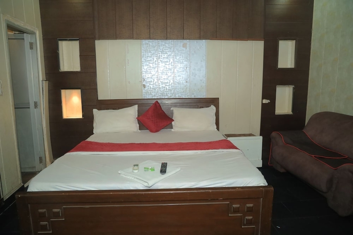 Imagen de la habitación del Hotel Royal Plaza, Chandigarh. Foto 8