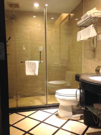 Imagen de la habitación del Hotel Royal Plaza, Guangzhou. Foto 5